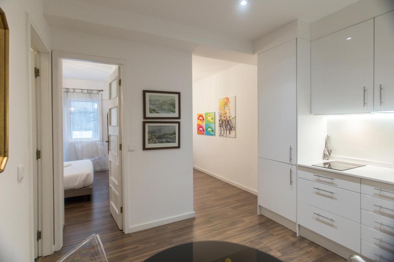 Almada Studios & Suites OOporto Exteriör bild