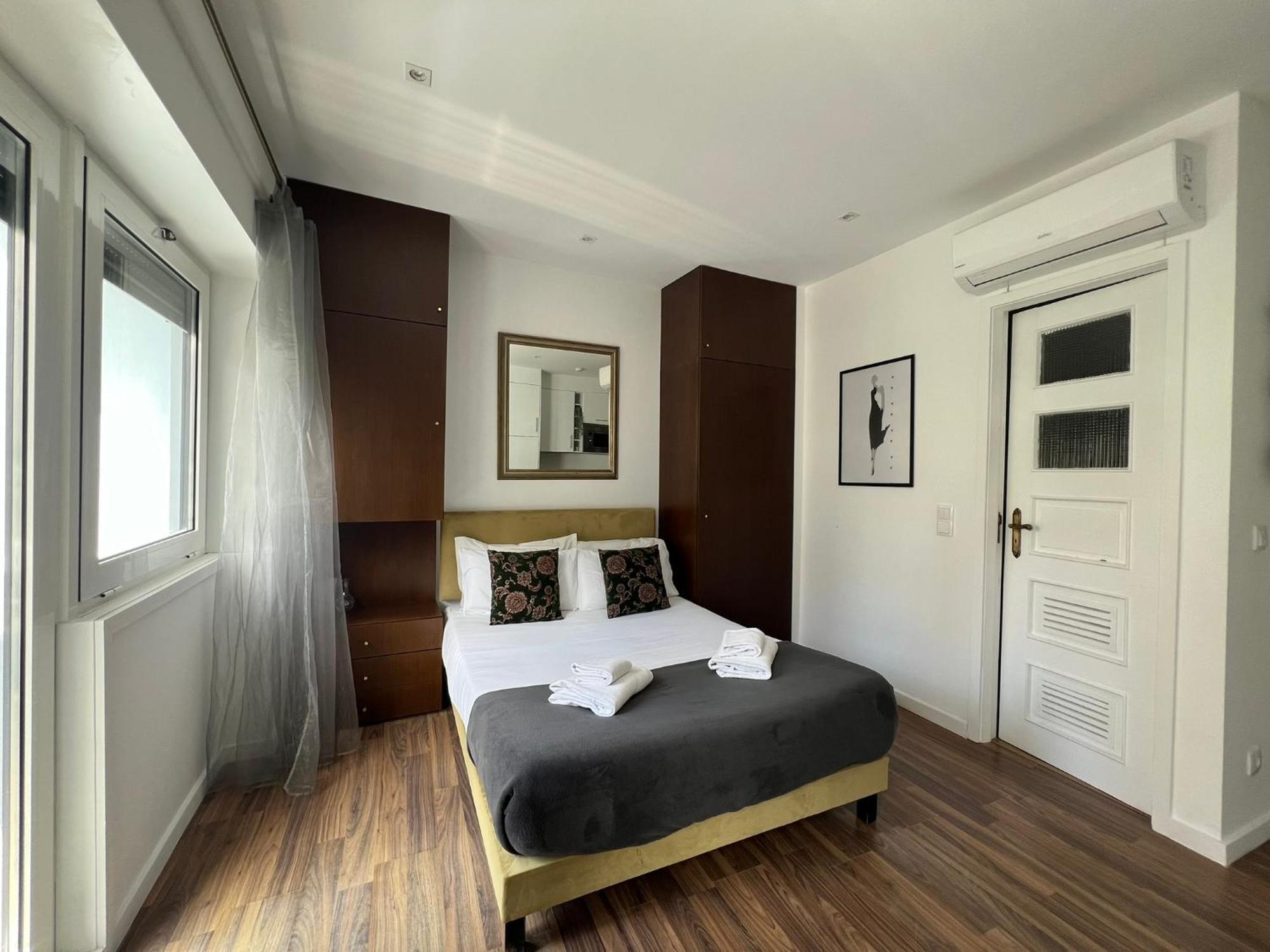 Almada Studios & Suites OOporto Exteriör bild