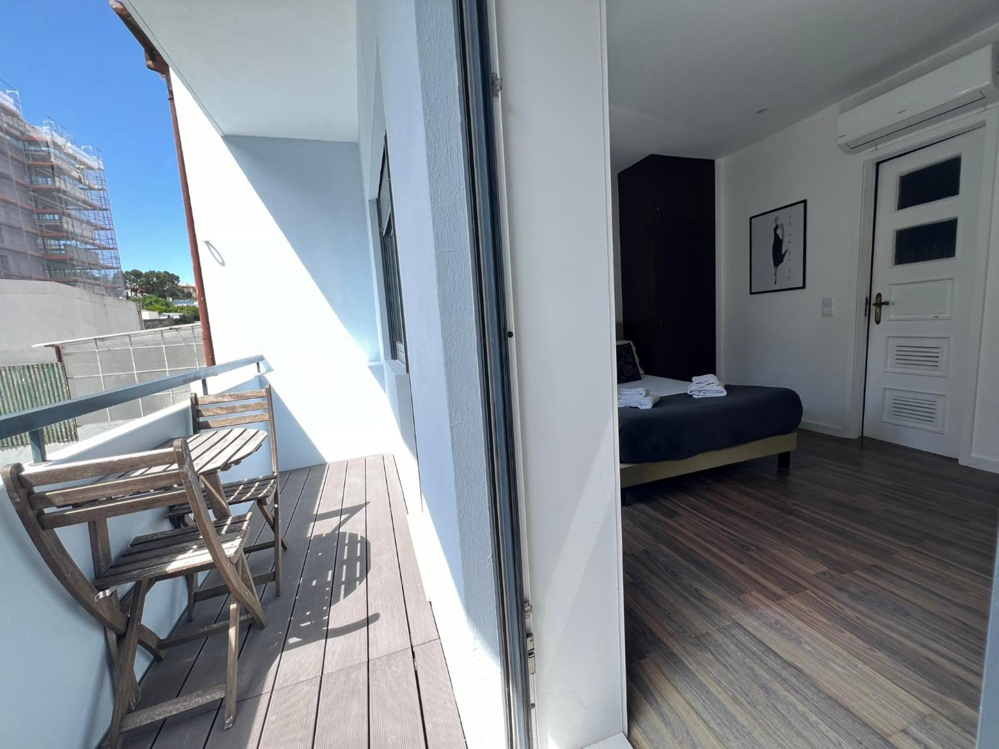 Almada Studios & Suites OOporto Exteriör bild
